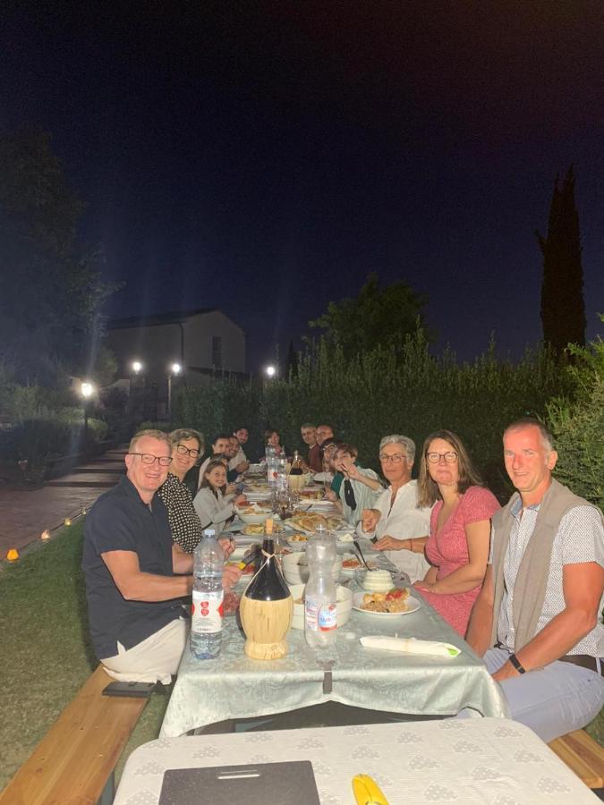 Casa Vacanze "Casale Al Pino" Riparbella Εξωτερικό φωτογραφία